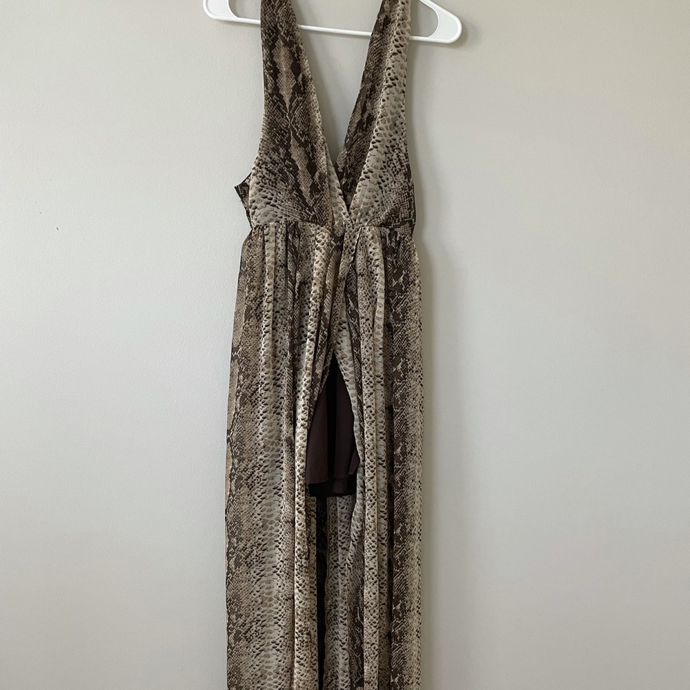 Snake print sexy maxi, Size M, excellent condition never worn.